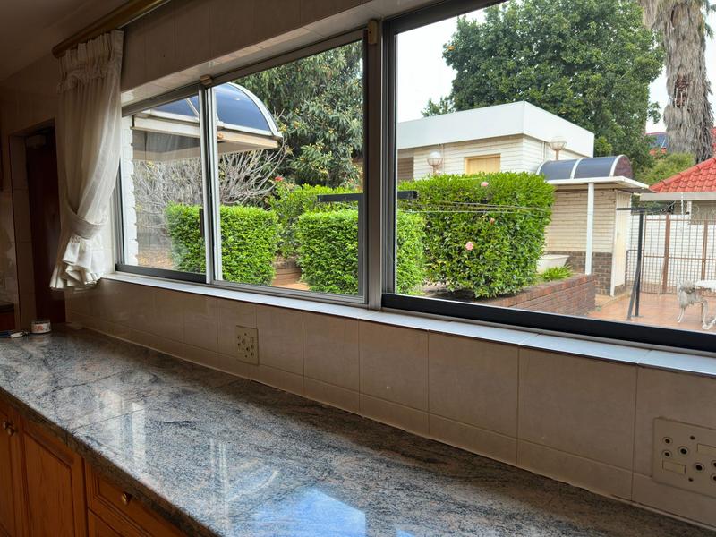 4 Bedroom Property for Sale in Laudium Gauteng