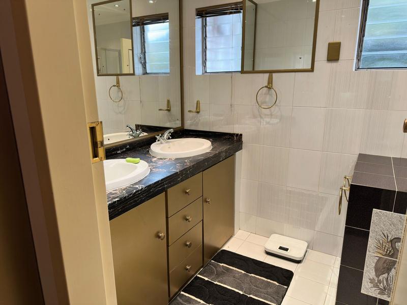 4 Bedroom Property for Sale in Laudium Gauteng