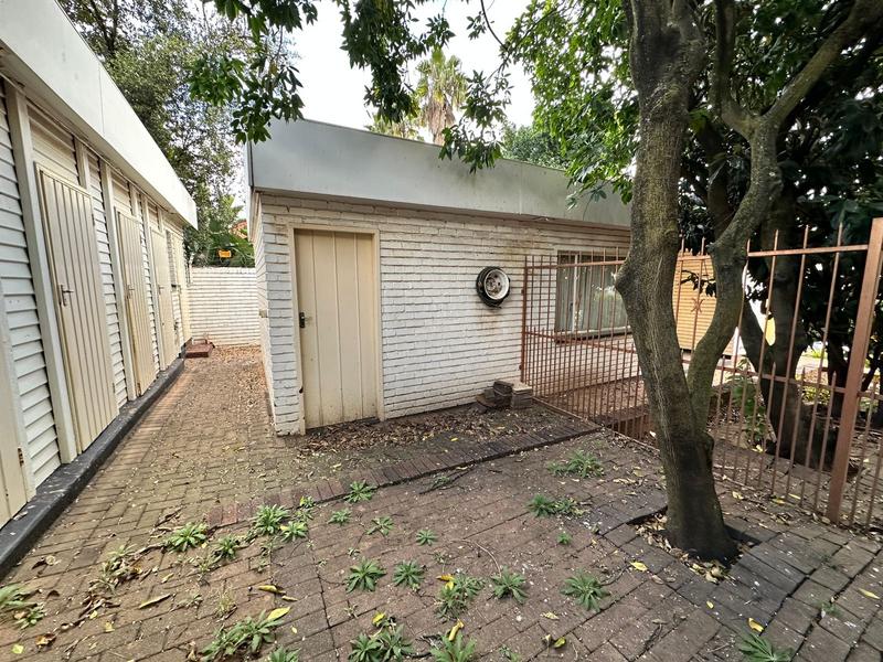 4 Bedroom Property for Sale in Laudium Gauteng