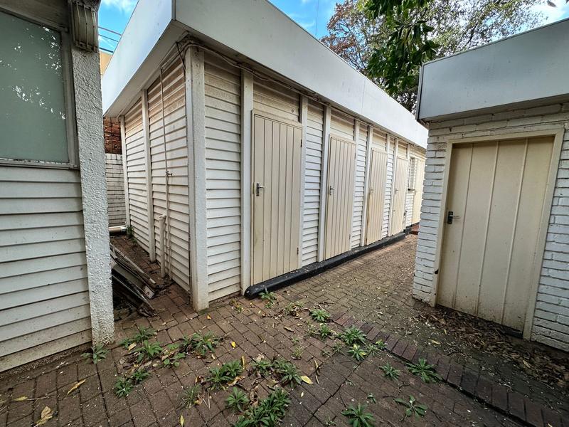 4 Bedroom Property for Sale in Laudium Gauteng