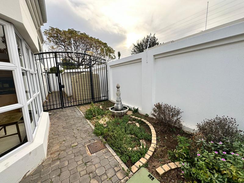 4 Bedroom Property for Sale in Laudium Gauteng