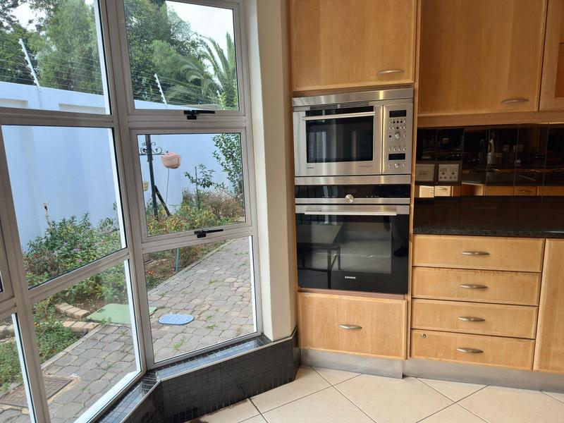 4 Bedroom Property for Sale in Laudium Gauteng
