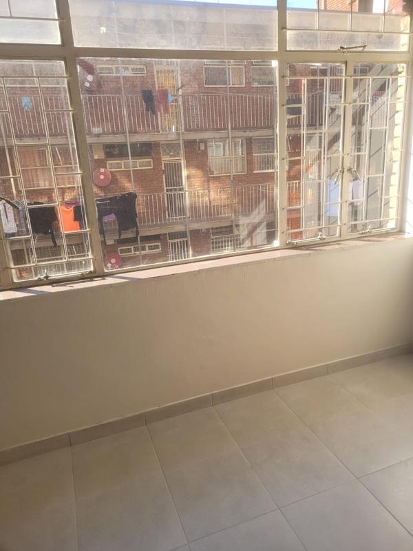 2 Bedroom Property for Sale in Laudium Gauteng