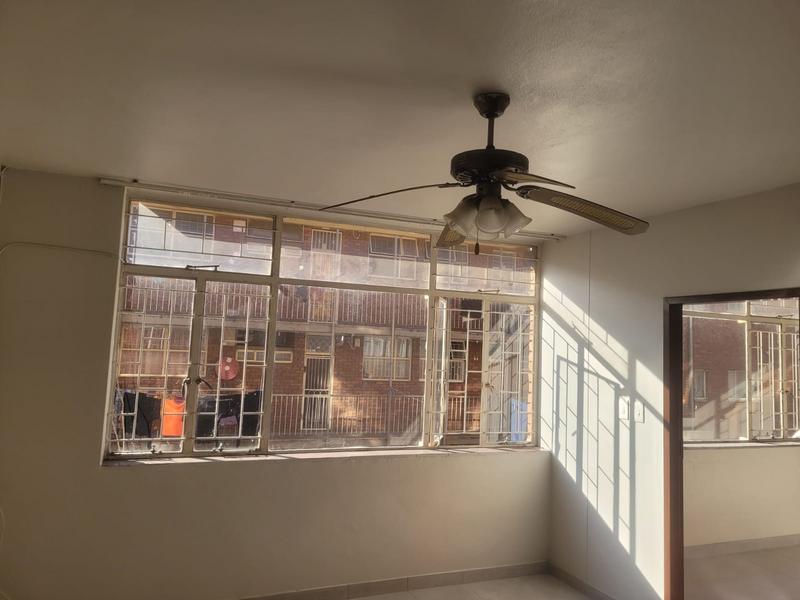 2 Bedroom Property for Sale in Laudium Gauteng