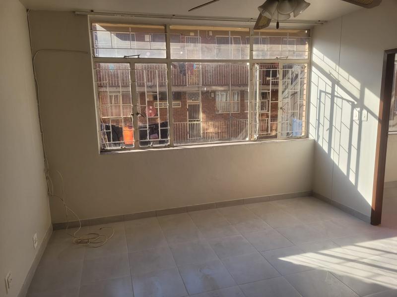 2 Bedroom Property for Sale in Laudium Gauteng