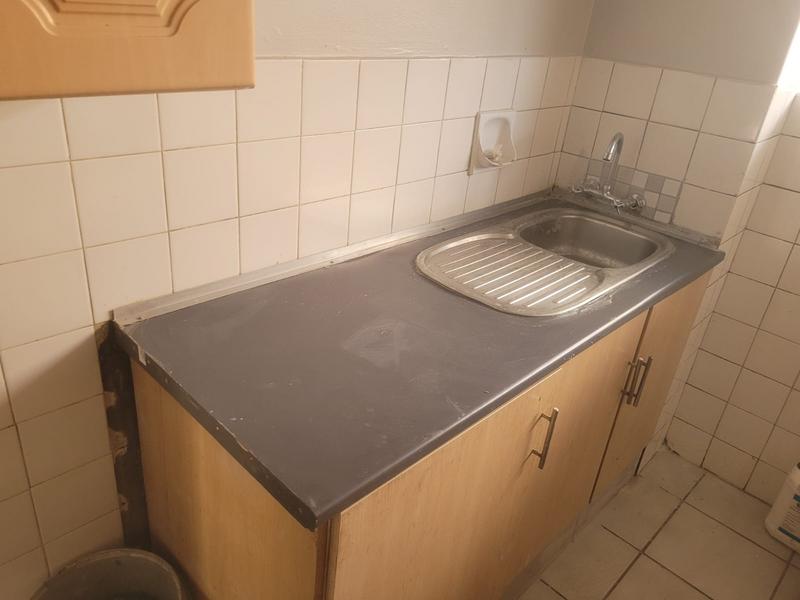 2 Bedroom Property for Sale in Laudium Gauteng