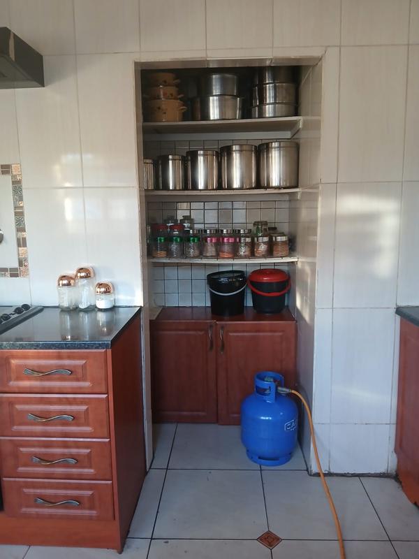 4 Bedroom Property for Sale in Laudium Gauteng