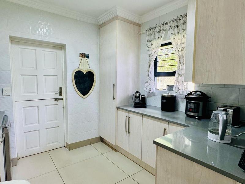 4 Bedroom Property for Sale in Eldo Lakes Estate Gauteng