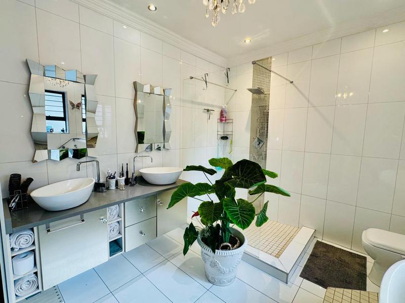 4 Bedroom Property for Sale in Eldo Lakes Estate Gauteng