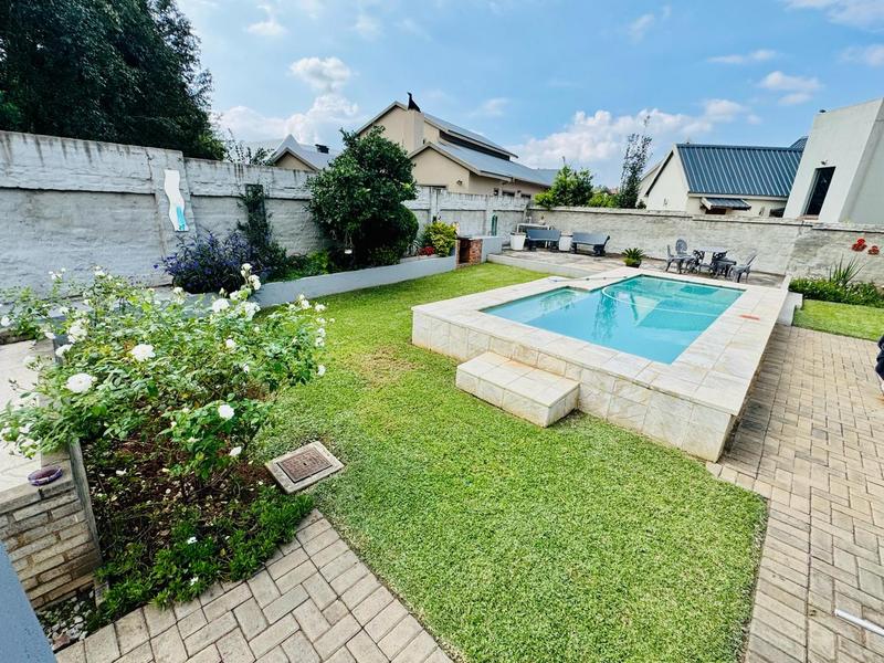4 Bedroom Property for Sale in Eldo Lakes Estate Gauteng