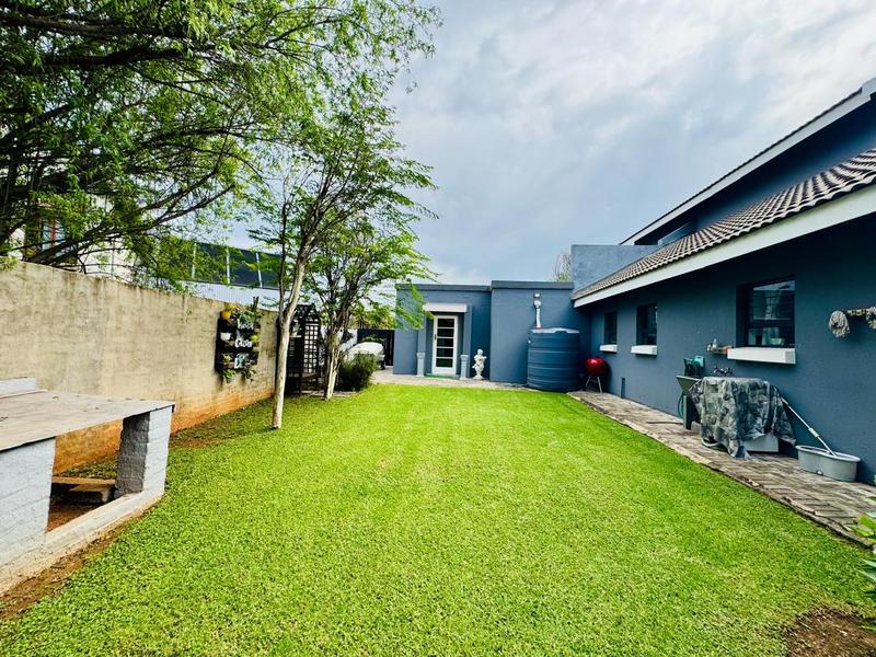 4 Bedroom Property for Sale in Eldo Lakes Estate Gauteng