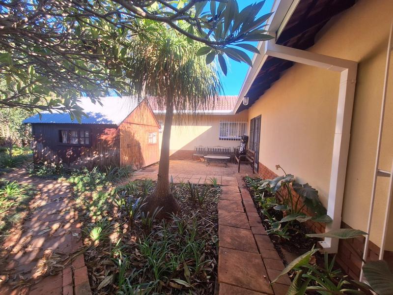4 Bedroom Property for Sale in Die Wilgers Gauteng