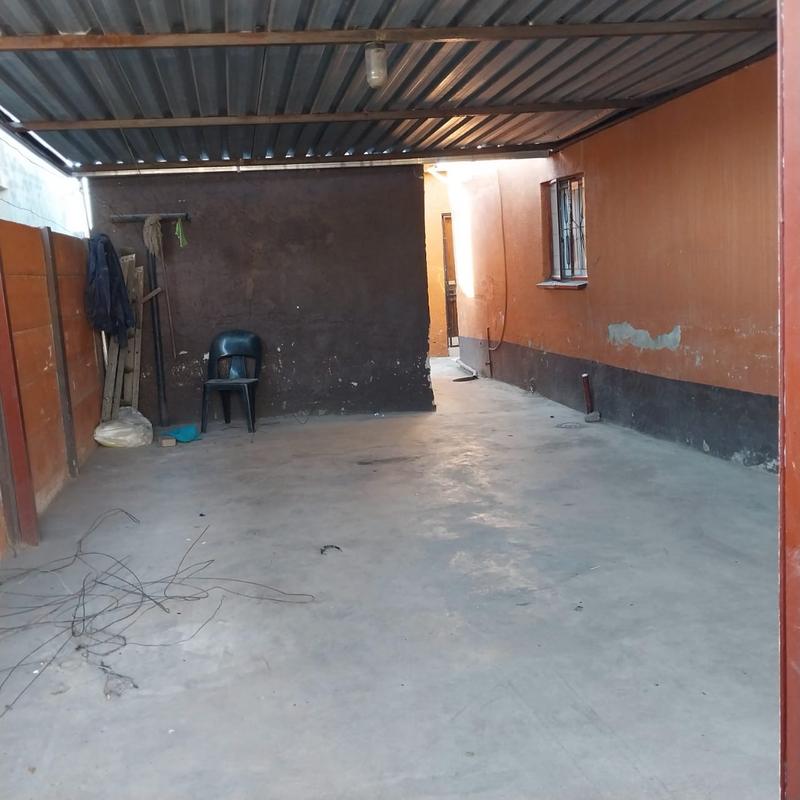 6 Bedroom Property for Sale in Phomolong Gauteng