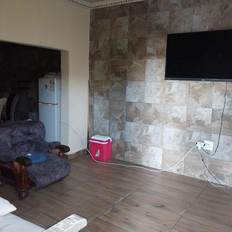 6 Bedroom Property for Sale in Phomolong Gauteng