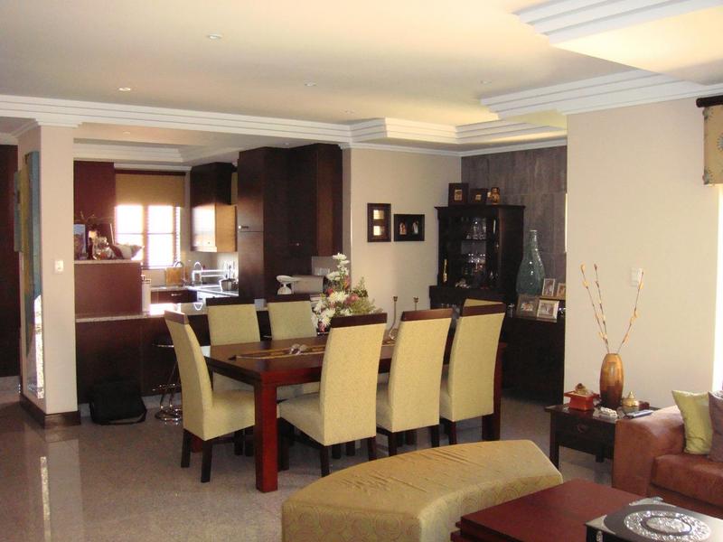 To Let 2 Bedroom Property for Rent in Bedford Gardens Gauteng