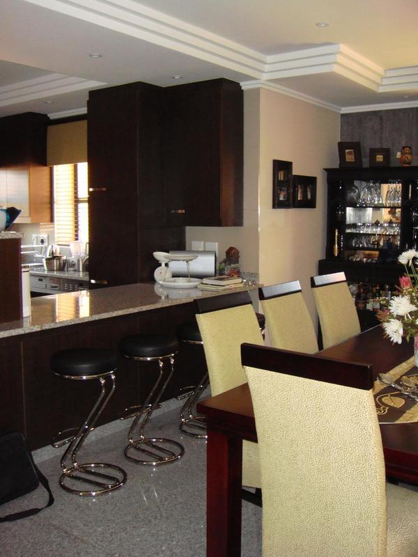 To Let 2 Bedroom Property for Rent in Bedford Gardens Gauteng