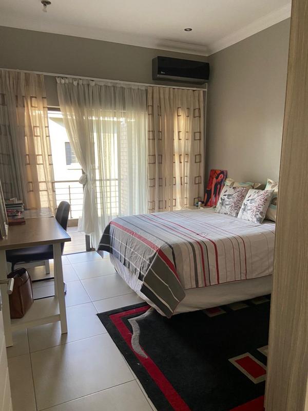 4 Bedroom Property for Sale in Magalieskruin Gauteng