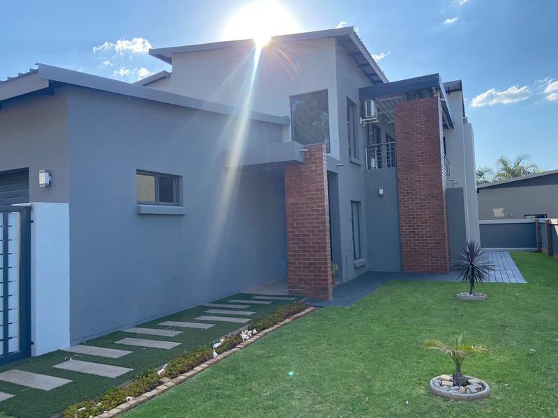 4 Bedroom Property for Sale in Magalieskruin Gauteng