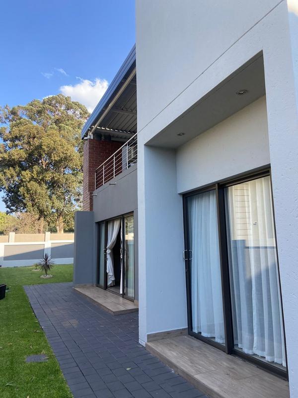 4 Bedroom Property for Sale in Magalieskruin Gauteng