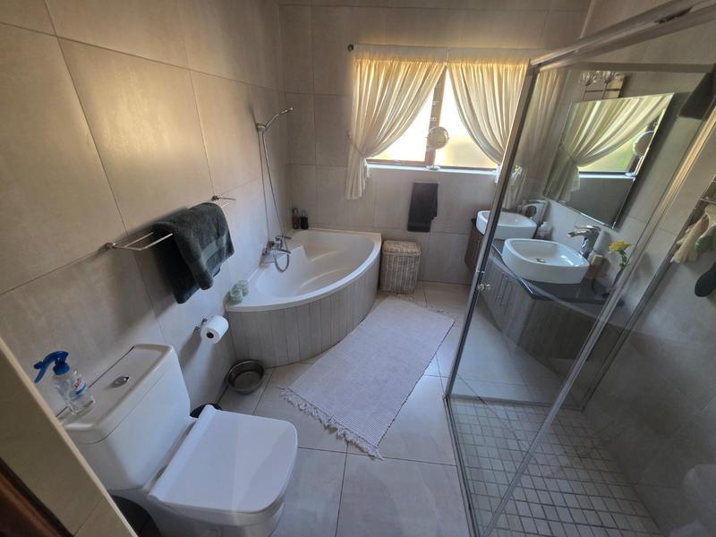 4 Bedroom Property for Sale in Montana Park Gauteng