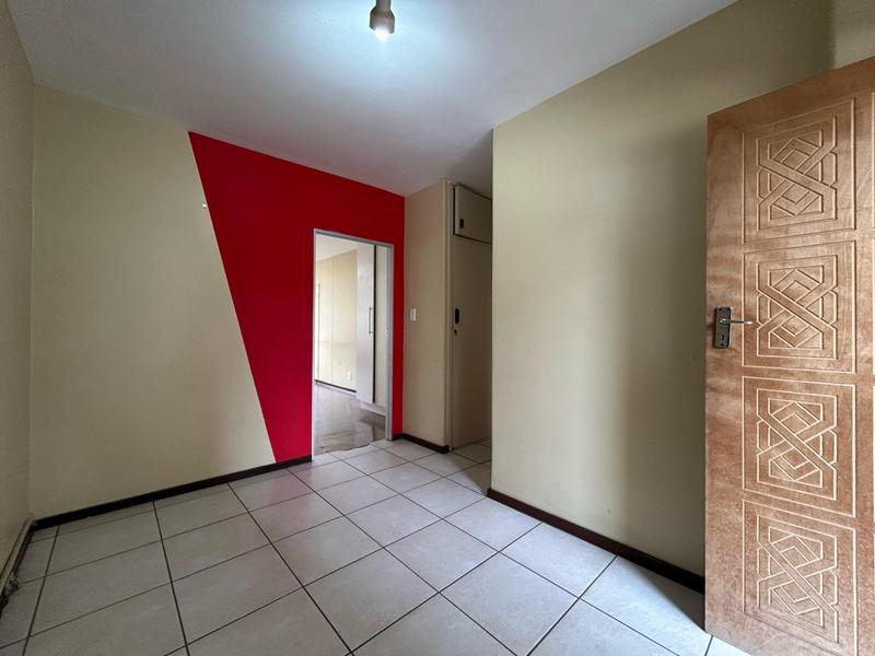2 Bedroom Property for Sale in Muckleneuk Gauteng