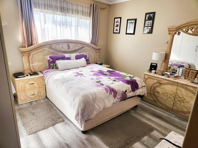 To Let 2 Bedroom Property for Rent in Fourways Gauteng