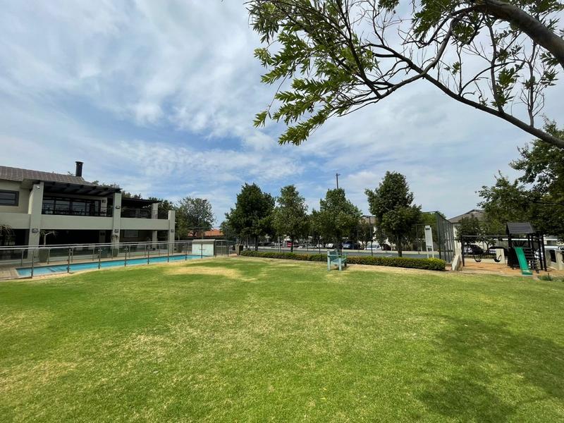 To Let 2 Bedroom Property for Rent in Fourways Gauteng