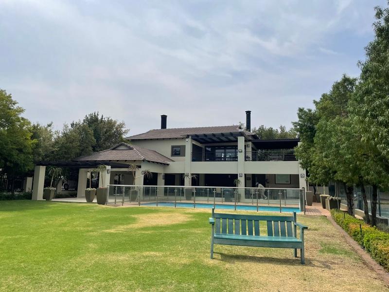 To Let 2 Bedroom Property for Rent in Fourways Gauteng