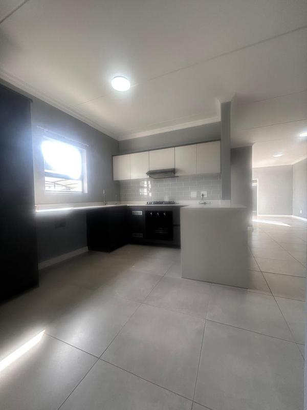 To Let 3 Bedroom Property for Rent in Glen Austin Gauteng