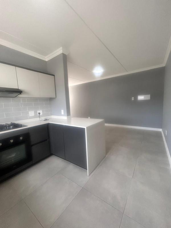 To Let 3 Bedroom Property for Rent in Glen Austin Gauteng