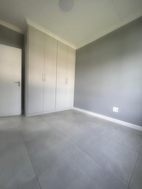 To Let 3 Bedroom Property for Rent in Glen Austin Gauteng