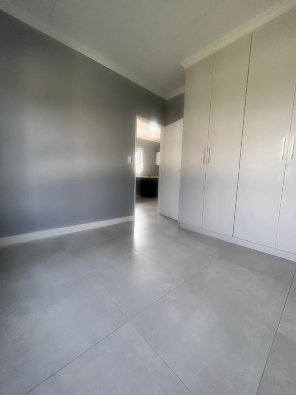 To Let 3 Bedroom Property for Rent in Glen Austin Gauteng