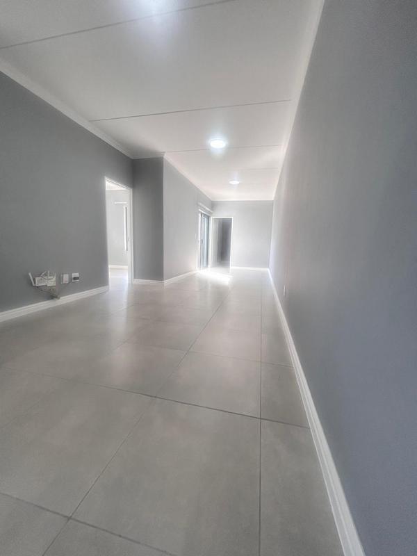 To Let 3 Bedroom Property for Rent in Glen Austin Gauteng
