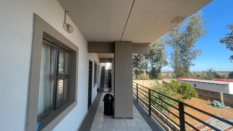 To Let 1 Bedroom Property for Rent in Protea Glen Gauteng