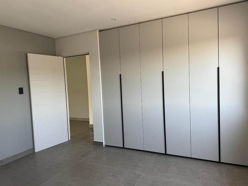 To Let 4 Bedroom Property for Rent in Waterkloof A H Gauteng