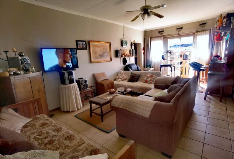 3 Bedroom Property for Sale in Geduld Gauteng