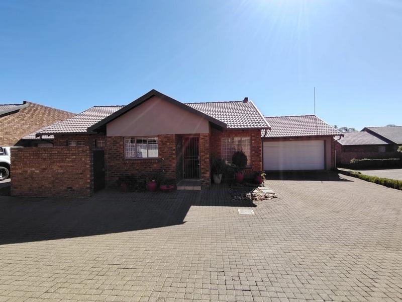 2 Bedroom Property for Sale in Rooihuiskraal North Gauteng