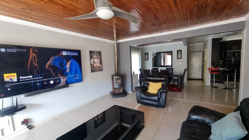 To Let 4 Bedroom Property for Rent in Sunward Park Gauteng