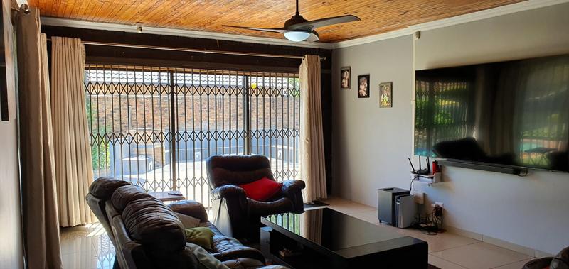 To Let 4 Bedroom Property for Rent in Sunward Park Gauteng