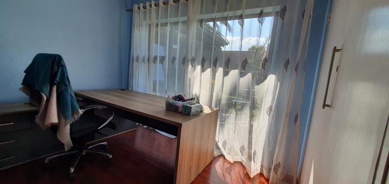 To Let 4 Bedroom Property for Rent in Sunward Park Gauteng