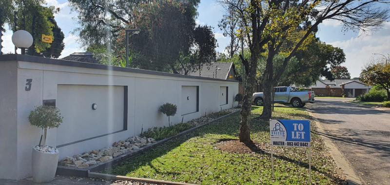 To Let 4 Bedroom Property for Rent in Sunward Park Gauteng