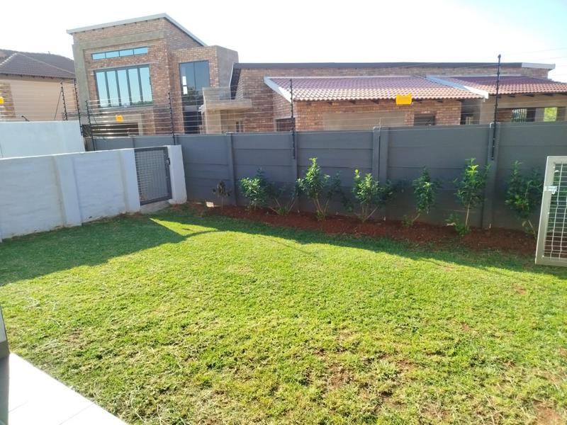 To Let 2 Bedroom Property for Rent in Annlin Gauteng