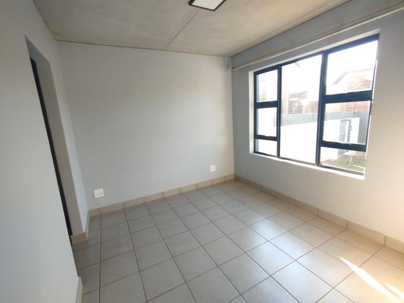 To Let 2 Bedroom Property for Rent in Annlin Gauteng