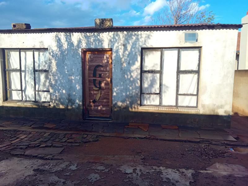 2 Bedroom Property for Sale in Katlehong South Gauteng