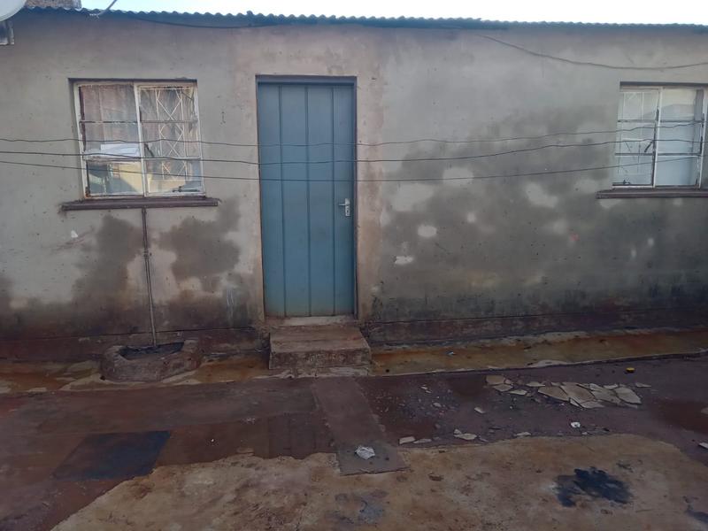 2 Bedroom Property for Sale in Katlehong South Gauteng