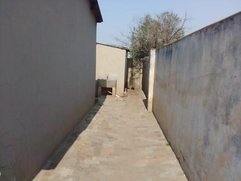 2 Bedroom Property for Sale in Palm Ridge Gauteng