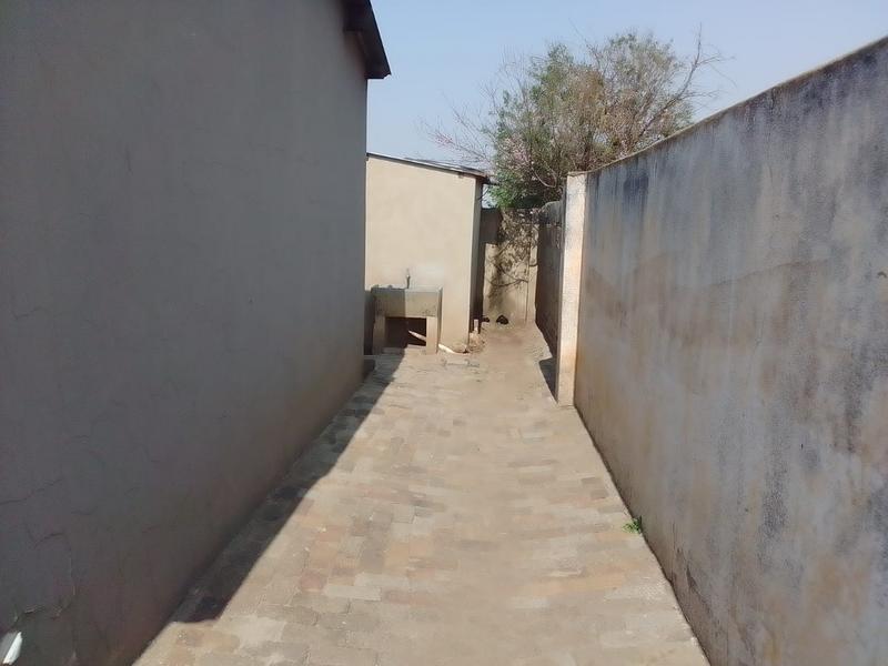 2 Bedroom Property for Sale in Palm Ridge Gauteng
