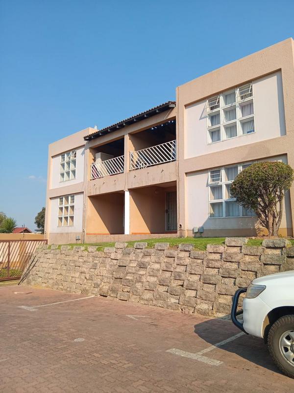 3 Bedroom Property for Sale in Mondeor Gauteng