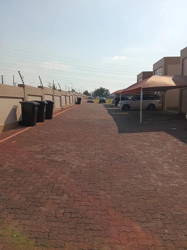3 Bedroom Property for Sale in Mondeor Gauteng