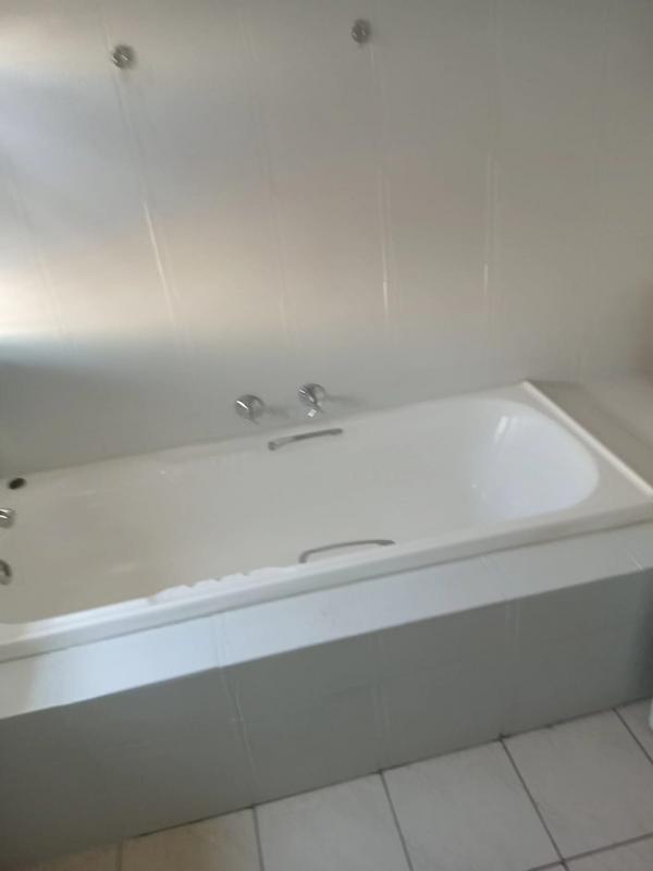 3 Bedroom Property for Sale in Mondeor Gauteng